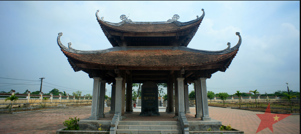 bàn thờ trong miếu